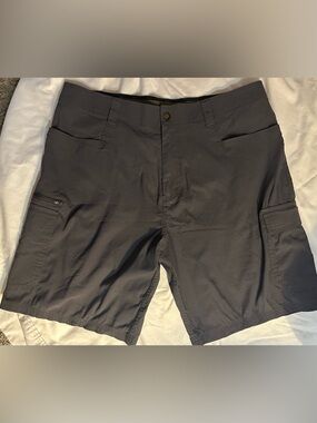 Orvis Men's Cargo Fishing/Hiking Shorts  in Dark Gray